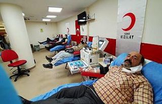 İzmir’de kan stokları kritik seviyenin altına...