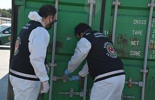 İzmir’de rekor operasyon: 37 milyon makaron ele...