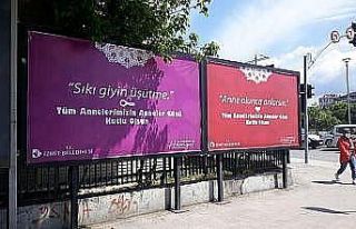 İzmit’te anneler gününe özel afişler caddeleri...