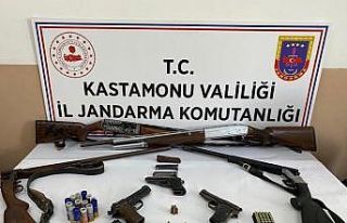 Jandarma ekiplerinden kaçak silah operasyonu