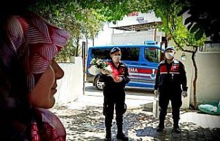 Jandarmadan şehit annelerine Anneler Günü sürprizi