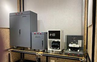 Kağıt parayı virüsten temizleyen dezenfekte makinesi...