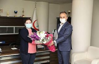 Kahraman hemşireye moral ziyareti