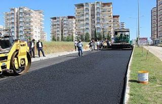 Kahta Belediyesi sıcak asfalt çalışmalarına başladı