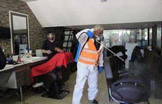 Kahta’da berber ve kuaför salonları dezenfekte...