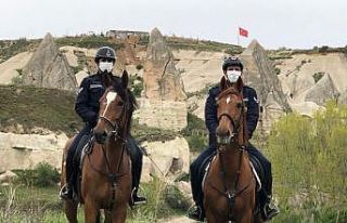 Kapadokya’da vadilerin güvenliği atlı birliklere...