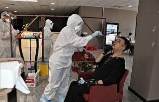 Karabük’te berber ve kuaförlere Covid-19 testi...