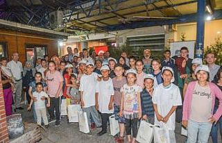 Karacabey Belediyesi’nden çocuklara moral ziyareti