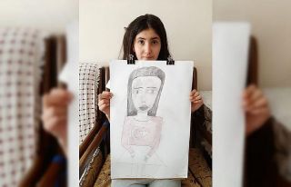 Karakalem ve kuru boya ile yaptığı resim sanal...
