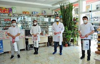 Karaman Belediyesi eczacıları unutmadı