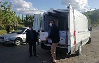 Karantina altındaki köye gıda yardımı yapıldı
