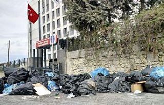 Karantina sonrası çöpler ortada kaldı
