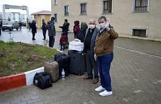 Karantina süresi dolan vatandaşlardan duygusal veda