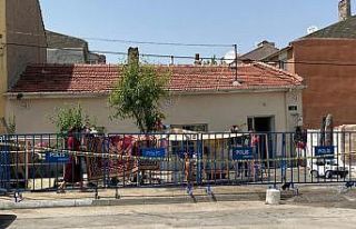 Karantinaya alınınca kendilerini temizliğe verdiler