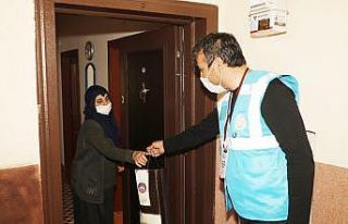 Kaymakam Güney ve Başkan Yalçın Şehit Annelerini...