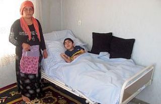 Kaymakam Mutlu’dan 30 bedensel engelliye hasta yatağı