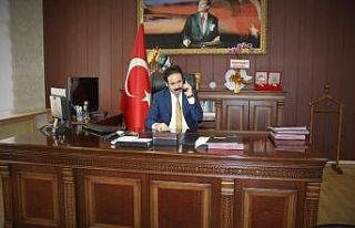 Kaymakam’dan öğrenciye sürpriz hediye