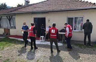 Kaynaşlı Belediyesi, Kızılay ile birlikte gıda...