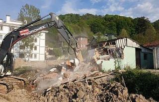 Kaynaşlı’da merkez camiye yeni şadırvan yapılıyor