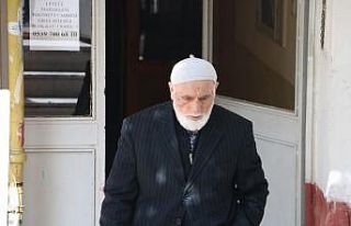 Kendini jandarma komutanı olarak tanıtan şahıs,...