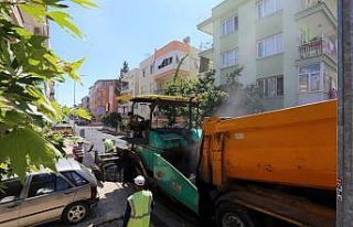 Kepez’den iki mahalleye 11 bin ton sıcak asfalt