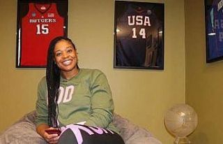 Kia Vaughn: “Basketbolu özledim”