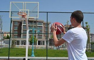 Kimisi sahaya, kimisi bisiklete koştu