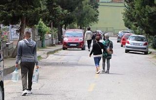 Kısıtlama öncesi mezarlık ziyareti