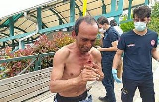 Kısıtlama sebebiyle parklarda yatıp kalkıyordu...Kendini...