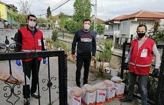 Kızılay’dan 500 aileye gıda kolisi yardımı