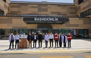 Kızılay’dan sağlık çalışanlarına maske ve...