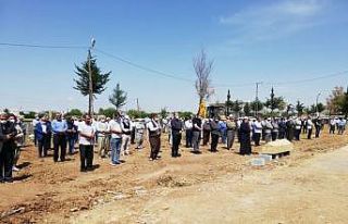 Kızıltepe’de sosyal mesafeli cenaze namazı