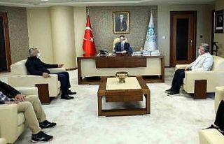 Kocaeli’deki kahvehane işletmecilerine gıda kolisi...