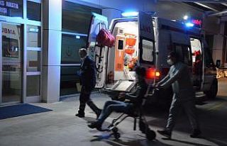 Kontrolden çıkan motosiklet yolda yürüyen yayaya...