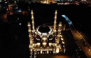 Korona virüse karşı dualar yükselmeye devam ediyor