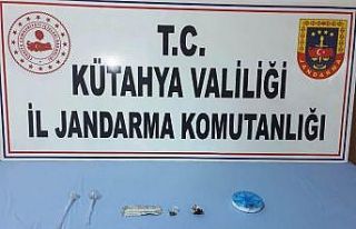 Kütahya’da uyuşturucu operasyonu: 2 gözaltı