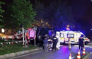 Makas attığı ileri sürülen otomobil takla atarak...
