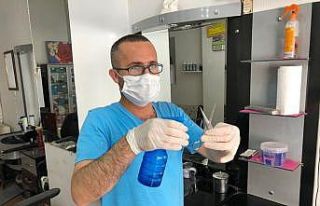 Mardin’de açılışa gün sayan berberler hazırlıklara...