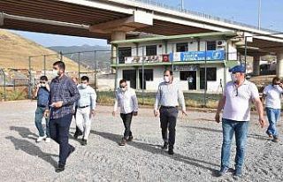 Menemen Asarlık futbol sahası yenilenmeye başladı