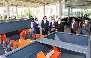 Meram çiftçisine ekipman desteği vermek üzere...