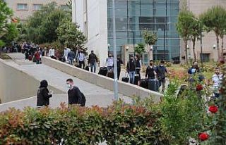 Mersin’de karantinası biten 167 kişi memleketlerine...
