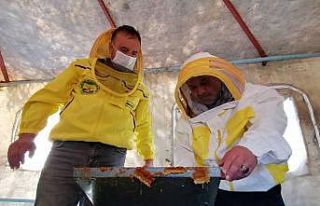 Metin Yavuz arıcı çiftçileri ziyaret etti