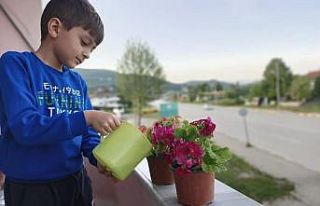 Minik öğrenciler doğadaki canlılarla buluştu