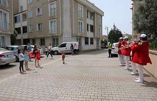 Moral otobüsü 19 Mayıs coşkusunu Darıca’ya...
