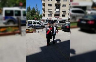 Motosiklet hırsızını asayiş ekipleri suçüstü...