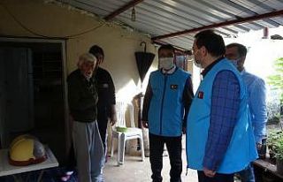 Müftü Kondi devreye girdi yaşlı adamın evi onarıldı