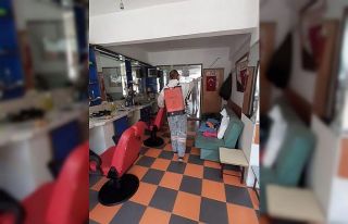 Mut’ta berber ve kuaför salonlarında dezenfeksiyon...