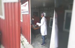 Mut’ta sanayi esnafına maske dağıtıldı