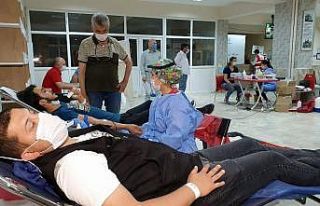 Nazilli halkından Kızılay’ın azalan kan stoklarına...