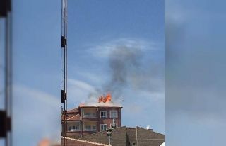 Niğde’de çatı yangını korkuttu